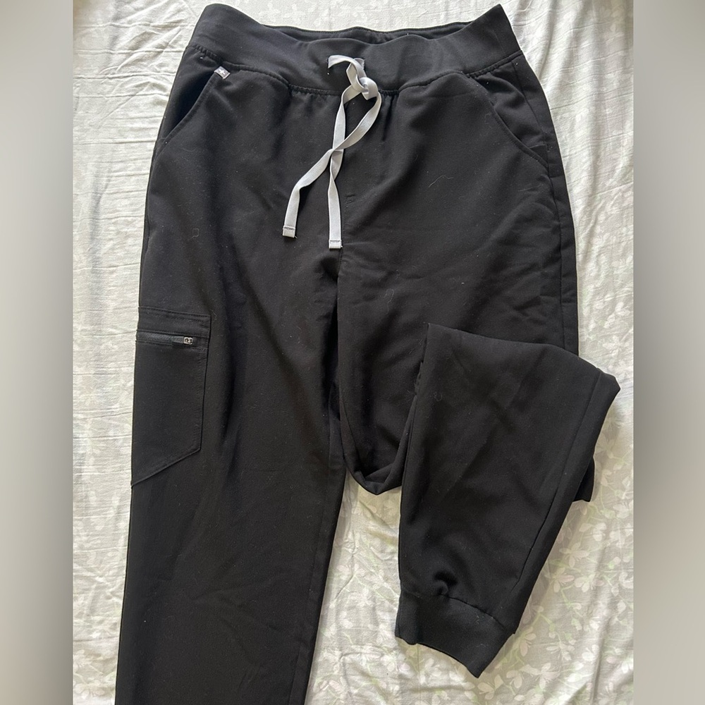 Figs black Zamora small tall scrub pants